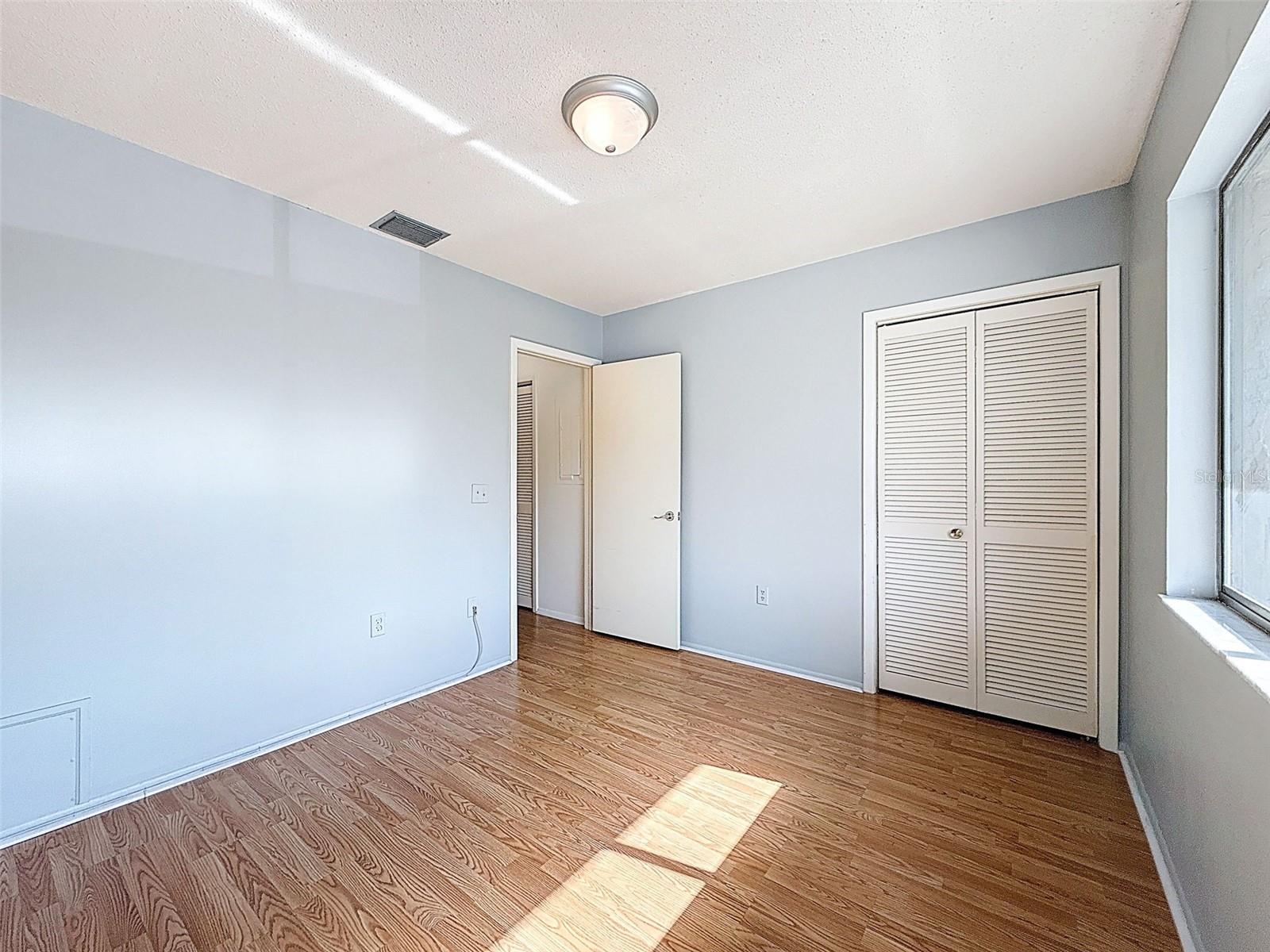 BEACON WOODS WEDGEWOOD CONDO 5 - Residential
