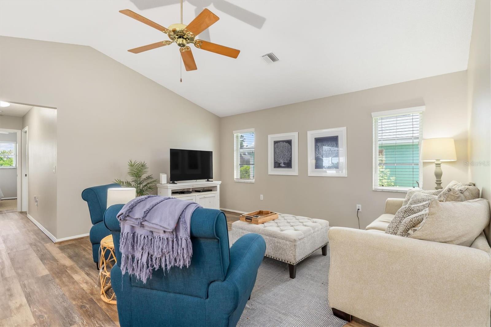 ROTONDA WEST BROADMOOR - Residential