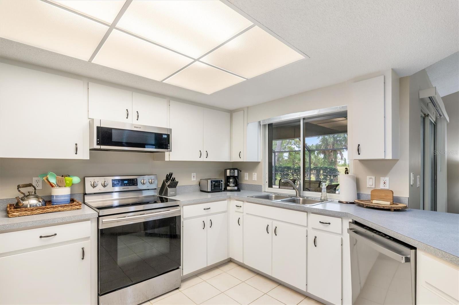 ROTONDA WEST BROADMOOR - Residential