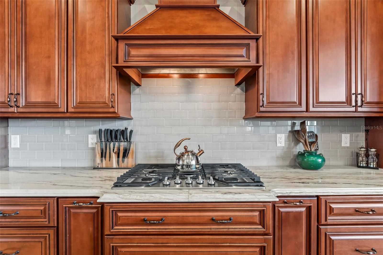 EAGLE LAKES PH I SEC I - Residential