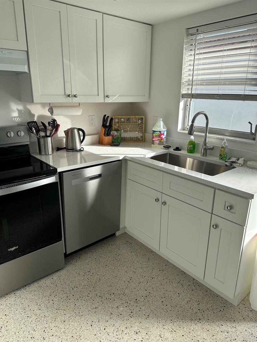 CASA BLANCA VILLAS - Residential