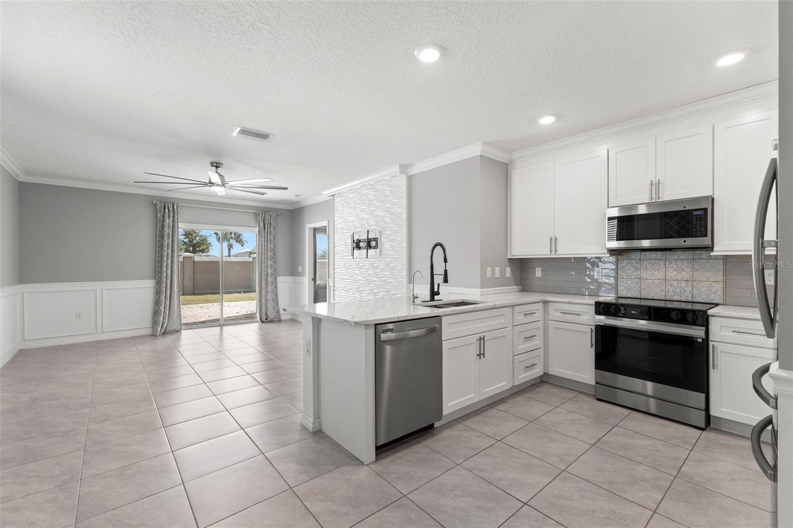 EPPERSON RANCH NORTH POD F PH - Residential Lease