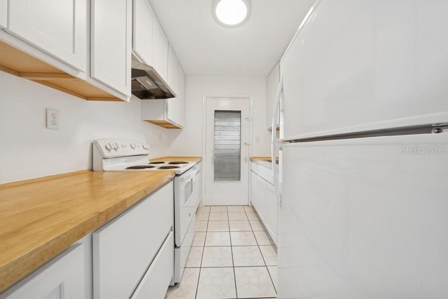 WINTER HAVEN HARBOUR APTS CONDO - Residential