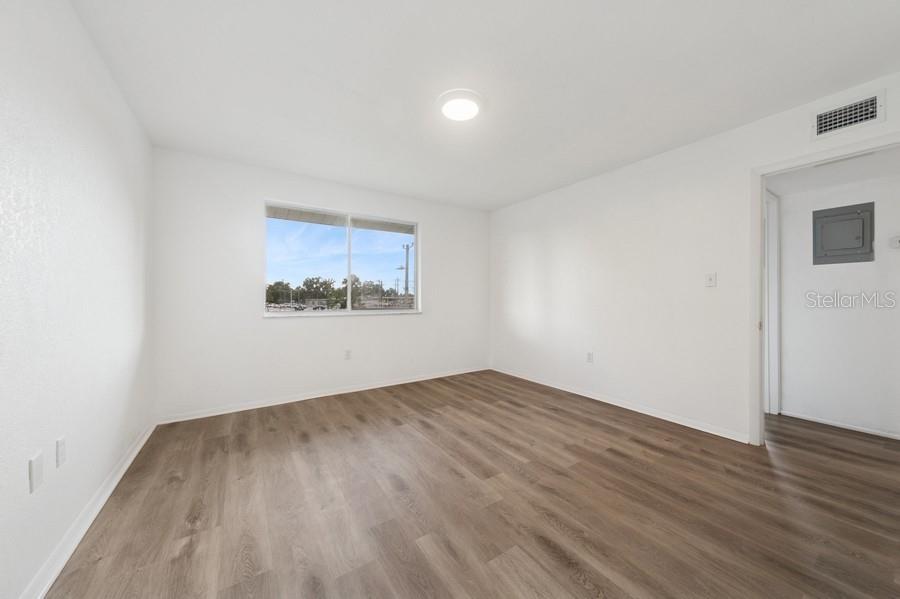 WINTER HAVEN HARBOUR APTS CONDO - Residential