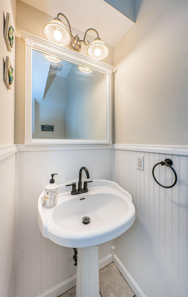 MARTHAS VINEYARD - Residential