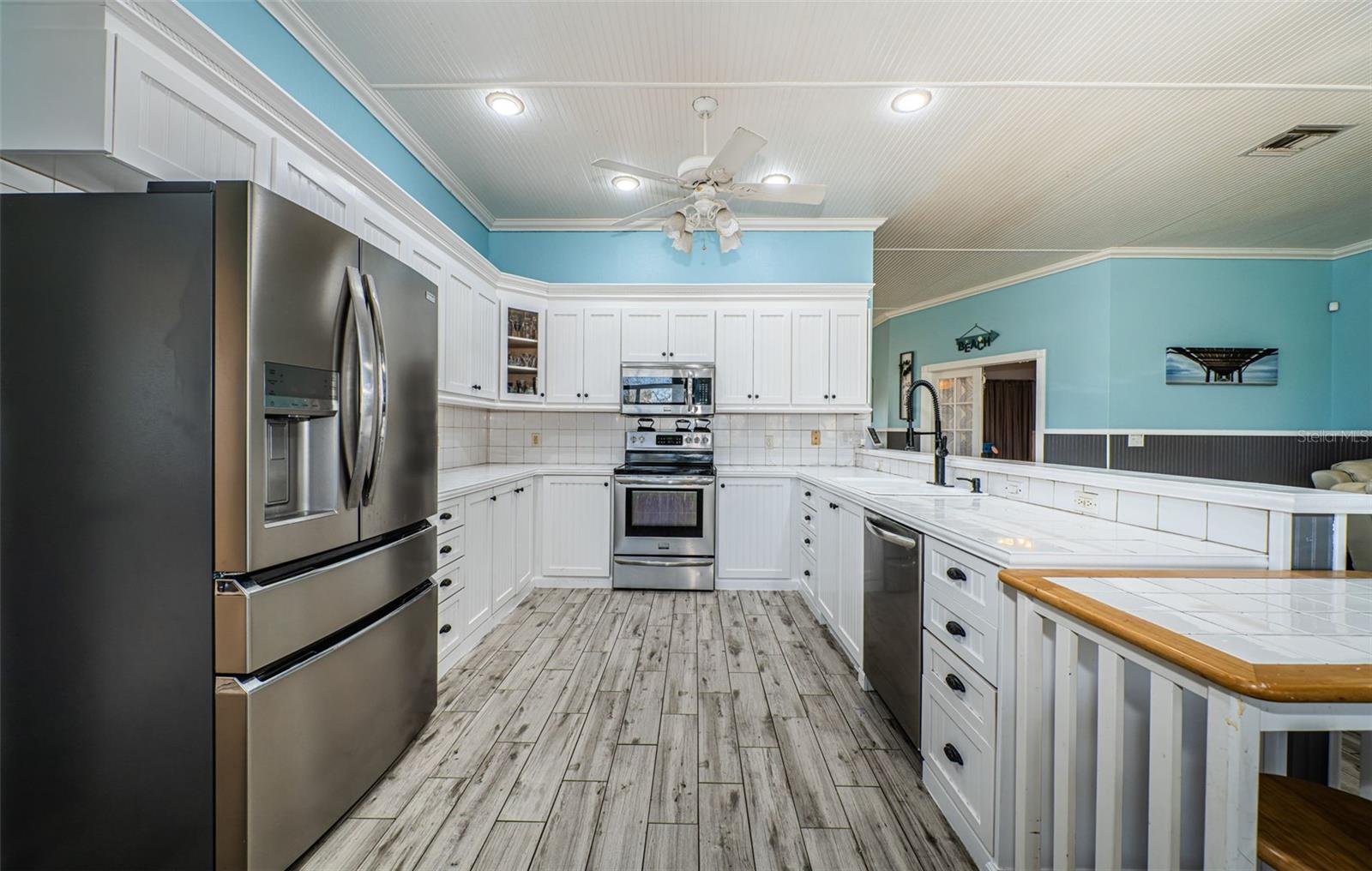 MARTHAS VINEYARD - Residential