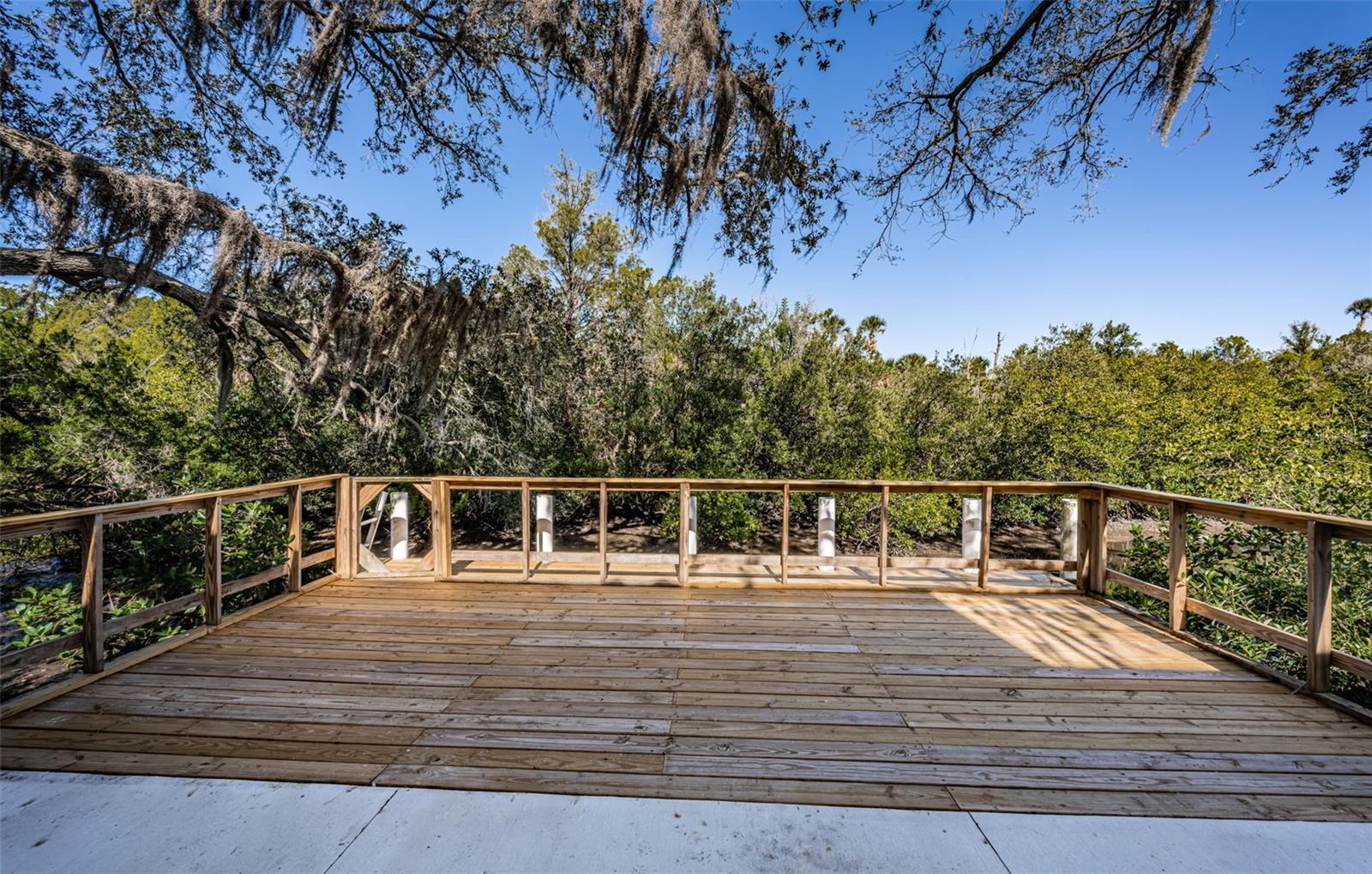 MARTHAS VINEYARD - Residential