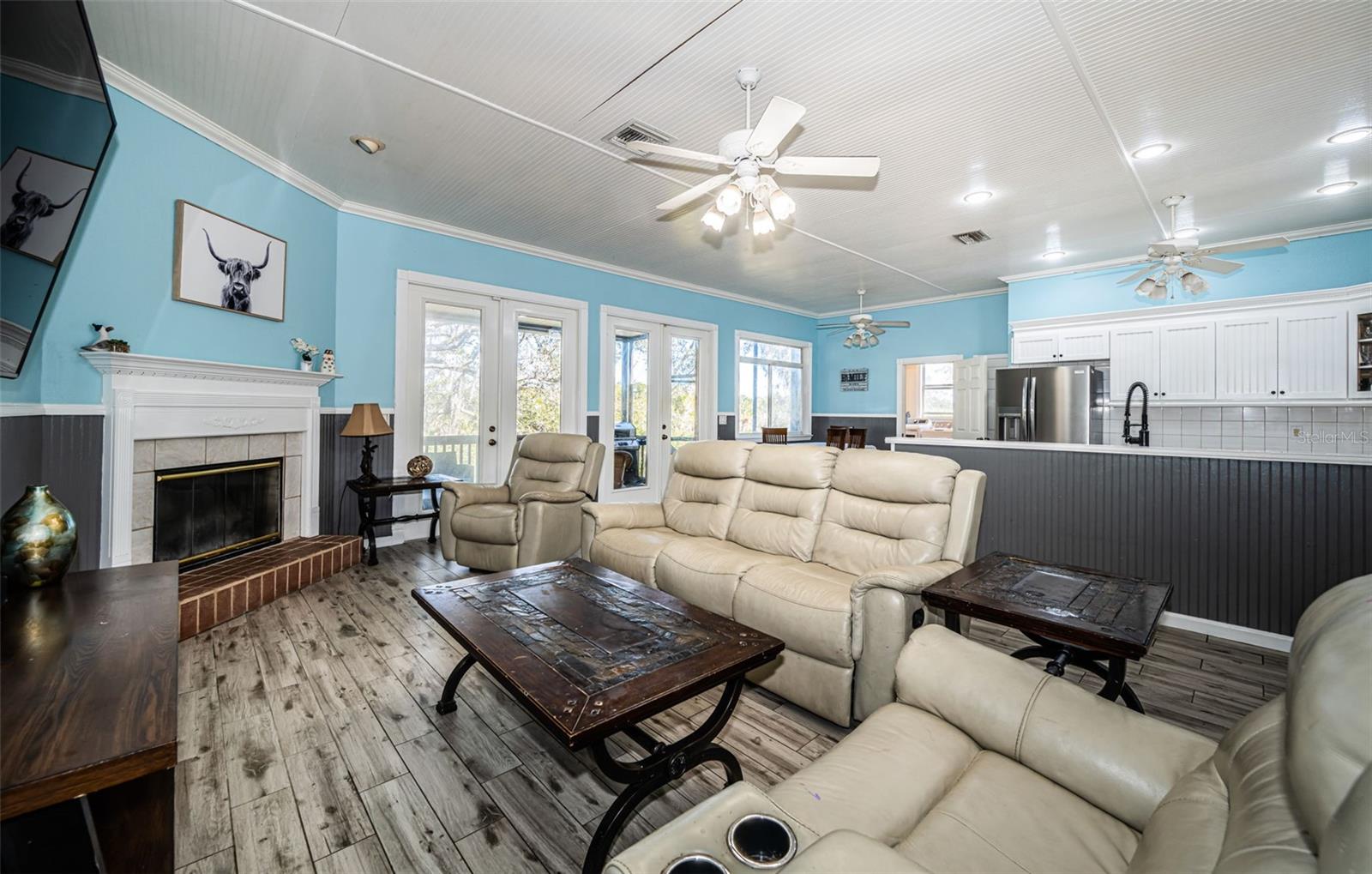 MARTHAS VINEYARD - Residential