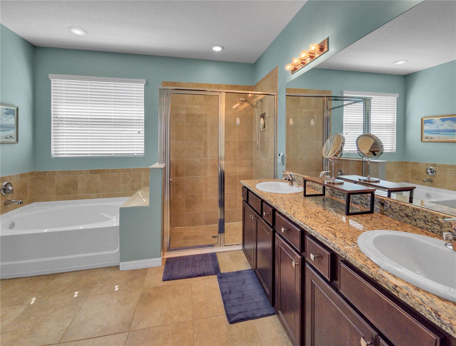 ALDERBROOK - Residential