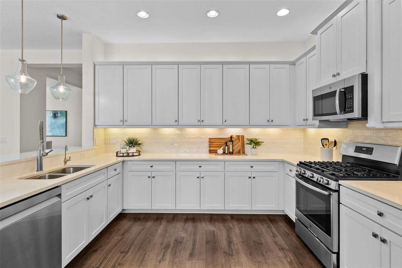 THE RIDGE AT WIREGRASS - Residential