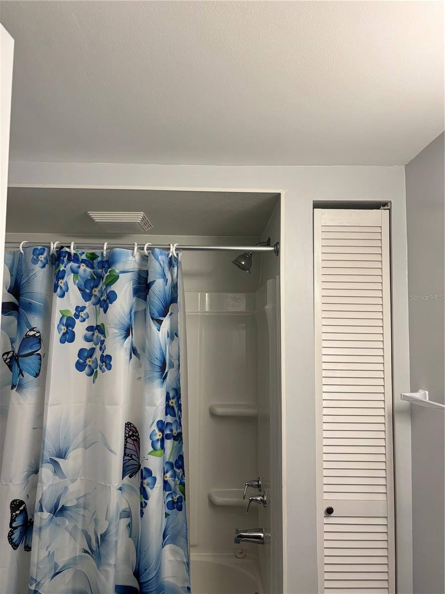 LEISURE WORLD PARK - Residential