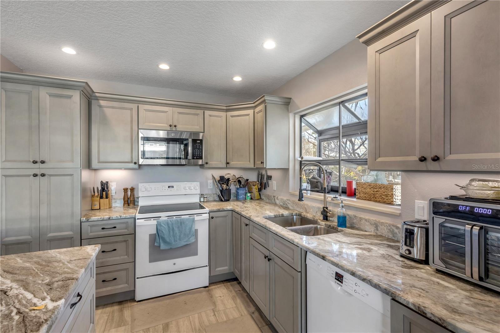 NEW SMYRNA BEACH - Residential