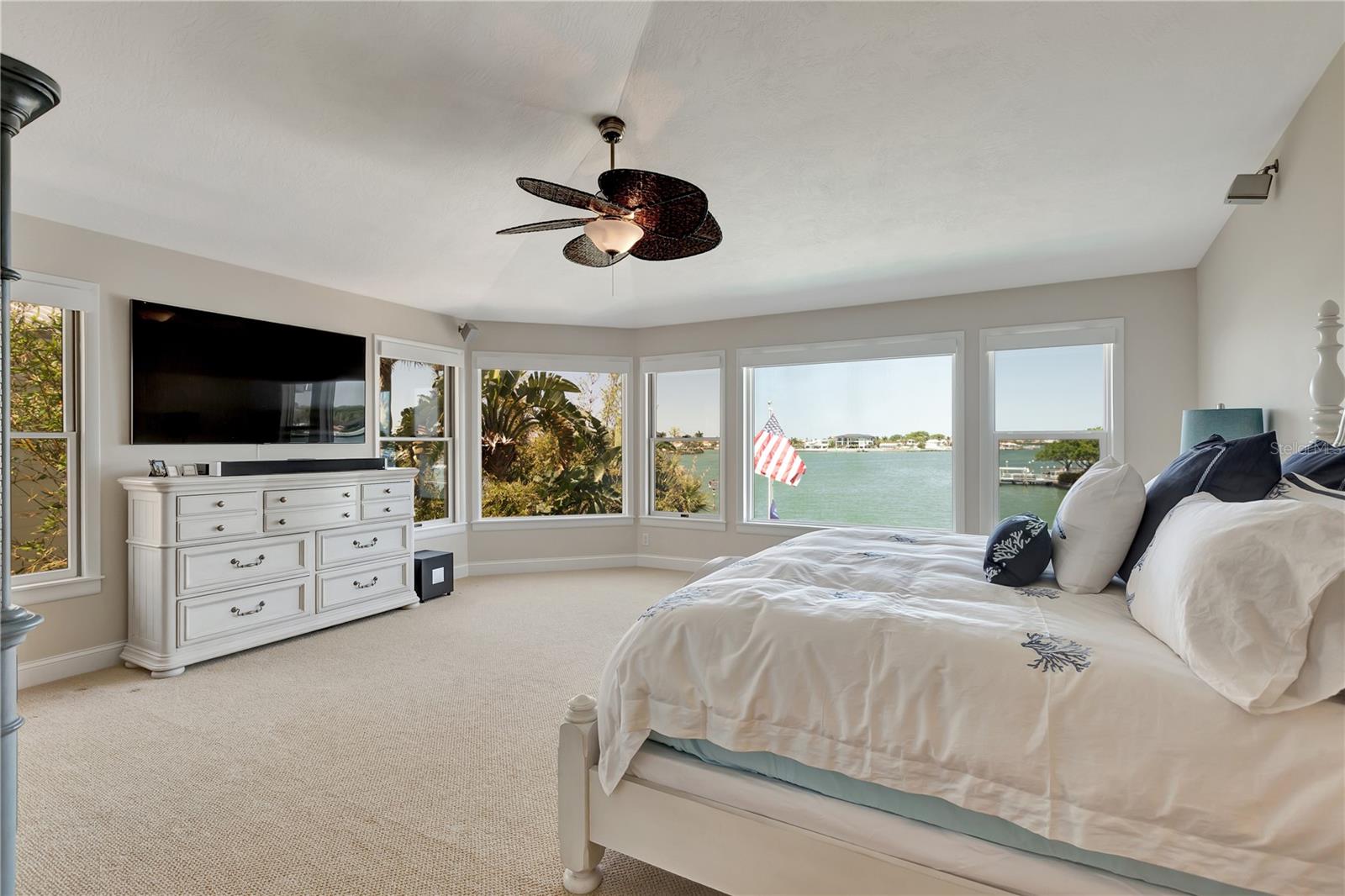 HARBOR HILLS ESTATES - Residential