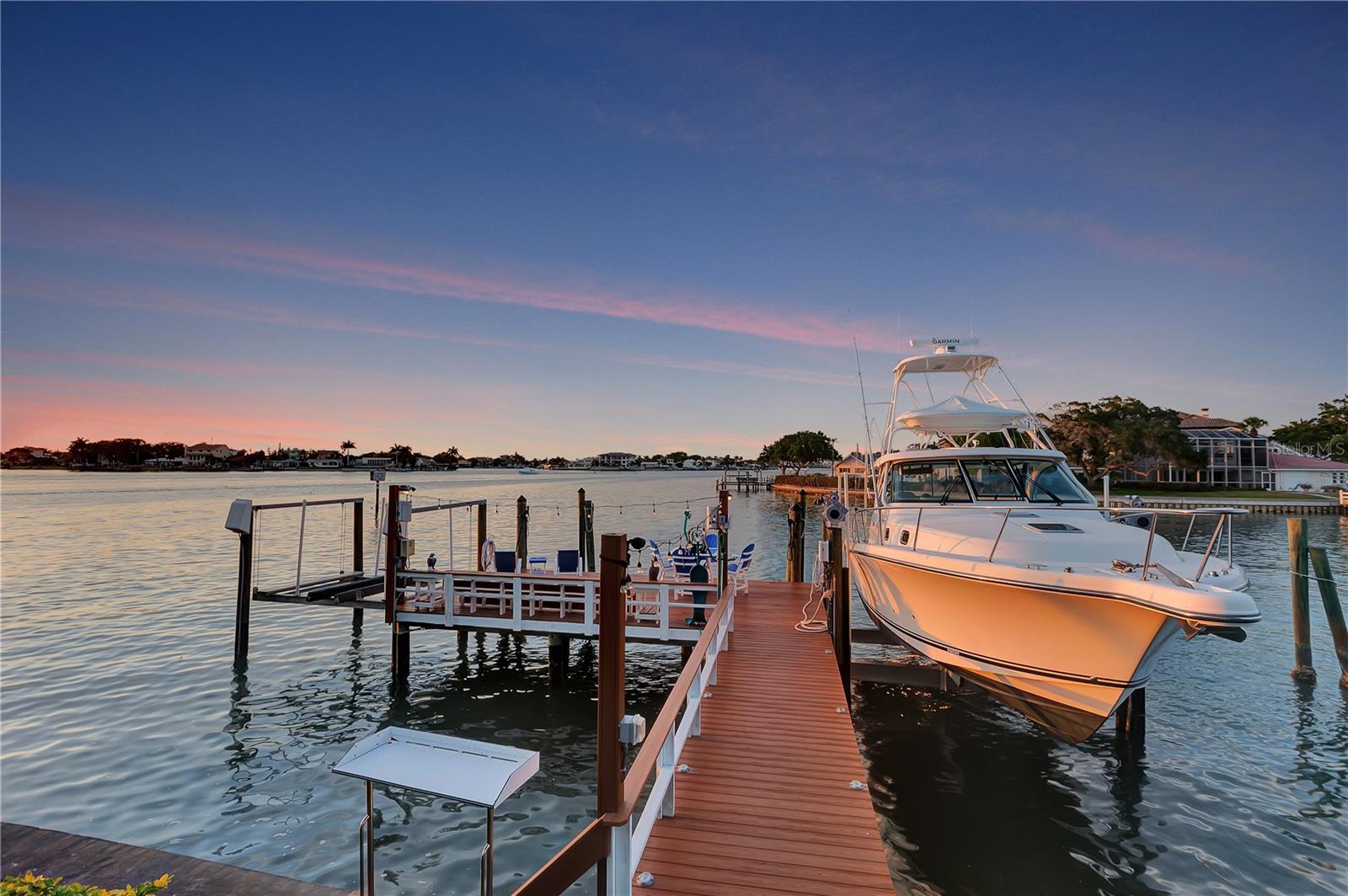 HARBOR HILLS ESTATES - Residential