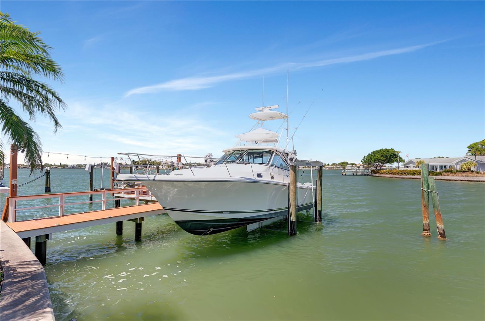 HARBOR HILLS ESTATES - Residential