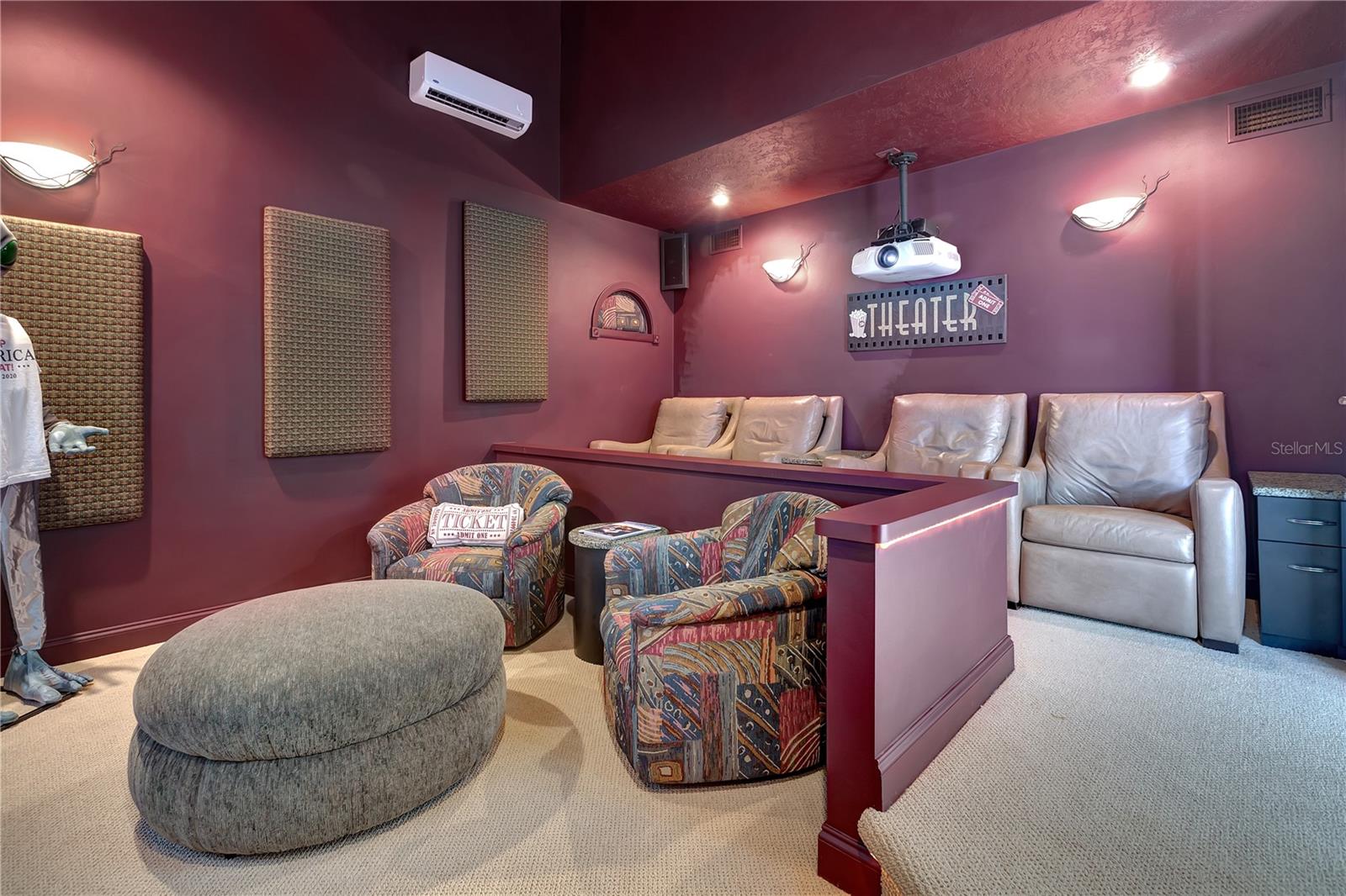 HARBOR HILLS ESTATES - Residential