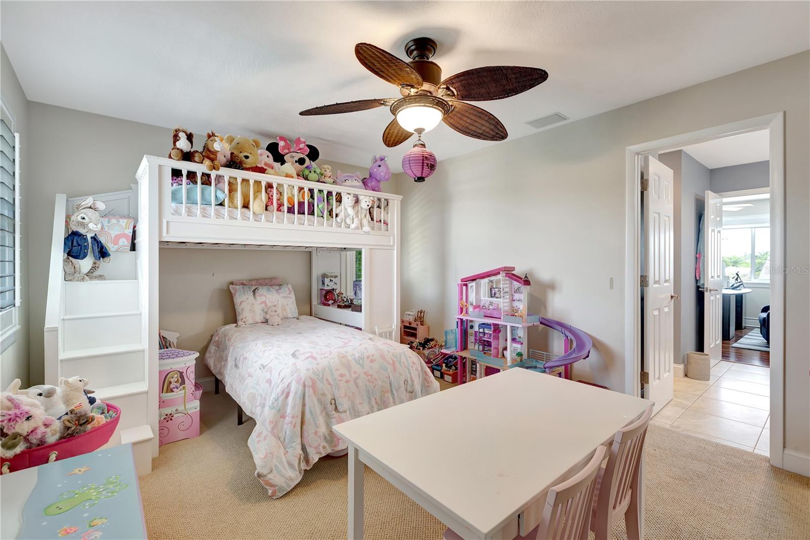 HARBOR HILLS ESTATES - Residential