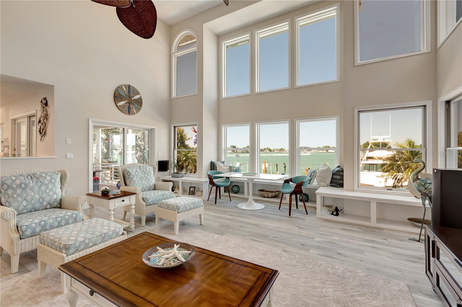 HARBOR HILLS ESTATES - Residential