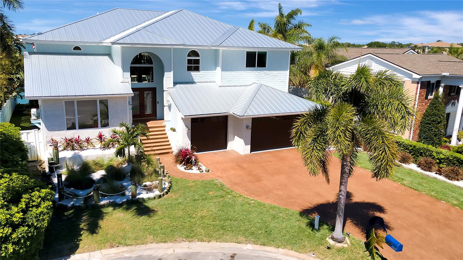 HARBOR HILLS ESTATES - Residential