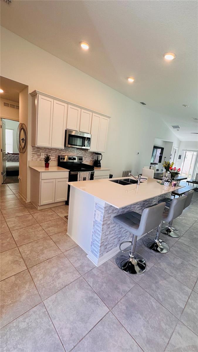 4260 PEBBLES THROW DRIVE