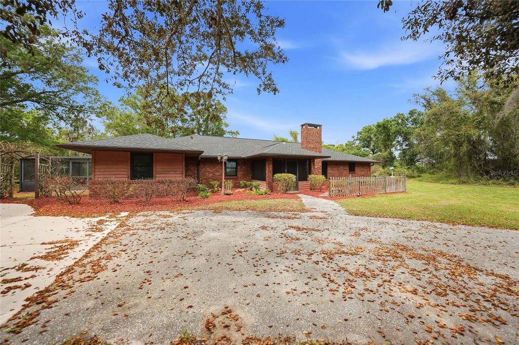 Photo of 5205 SW Carlton Avenue, Arcadia, FL 34266 (MLS # C7523652)