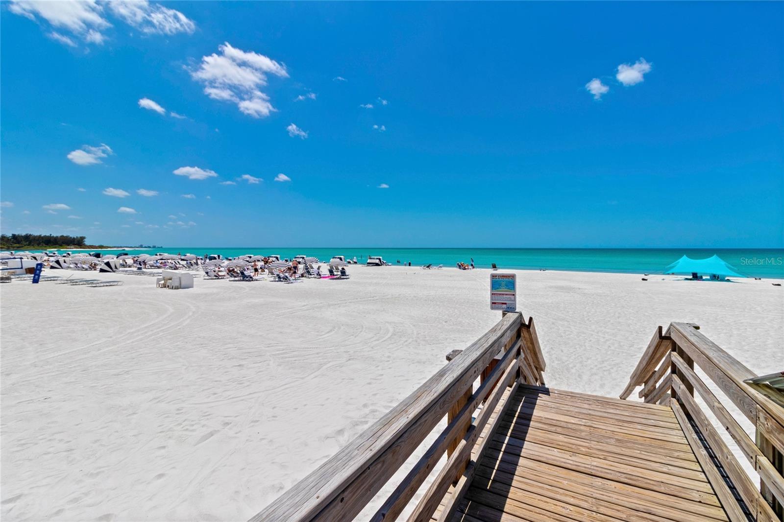 INN ON THE BEACH PH I - Residential