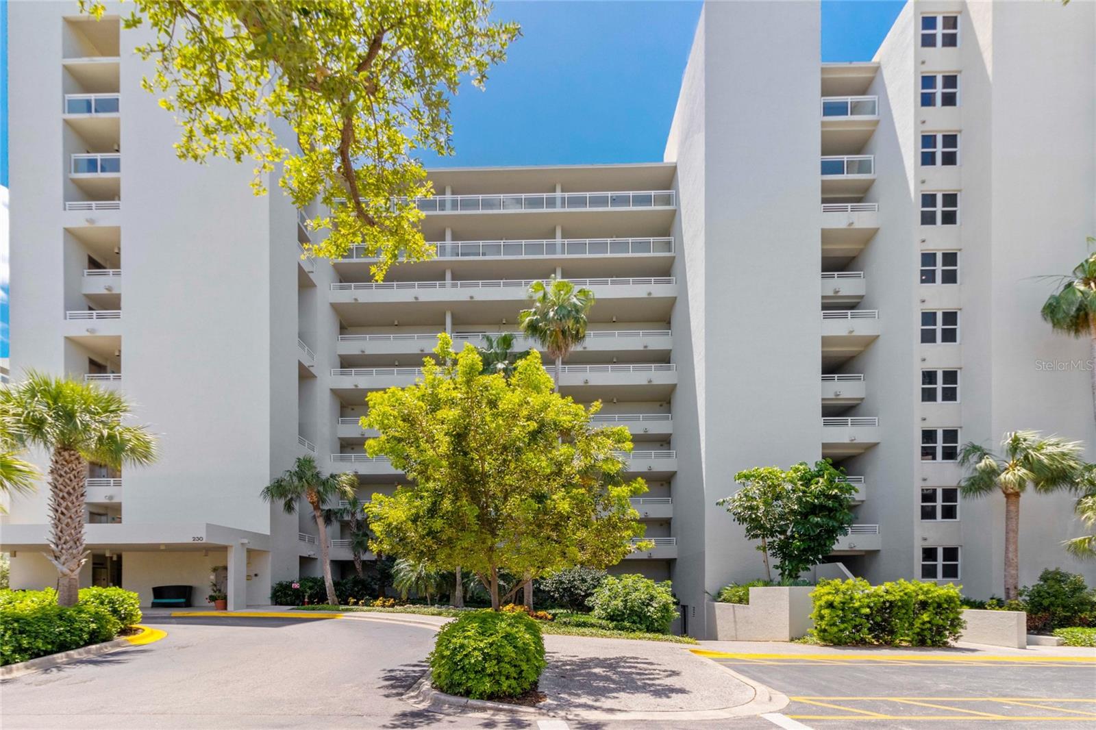 INN ON THE BEACH PH I - Residential