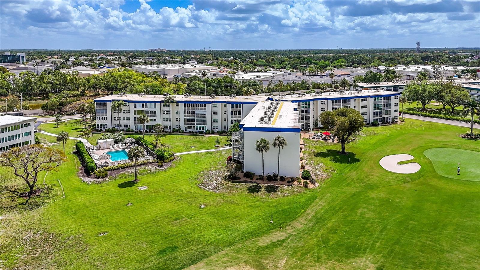 7 LAKES CONDO - Residential
