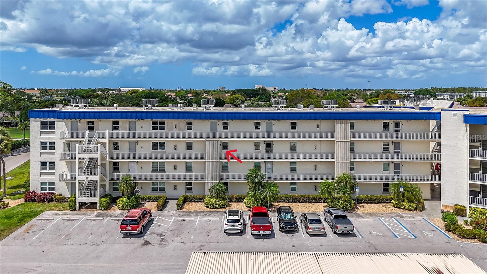 7 LAKES CONDO - Residential