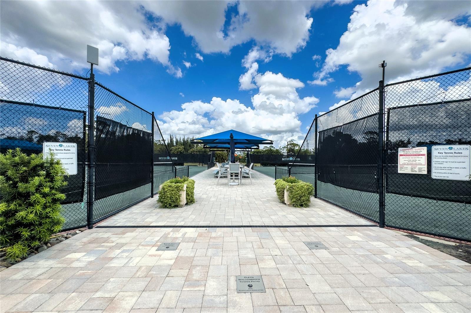 7 LAKES CONDO - Residential