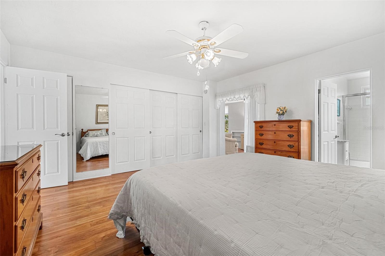 ON TOP OF THE WORLD - Residential