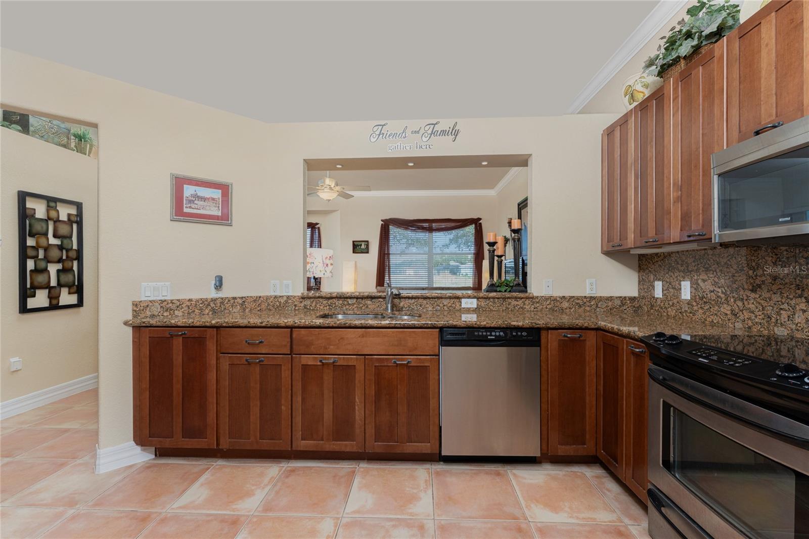 ALHAMBRA/LK MARLIN PH I - Residential