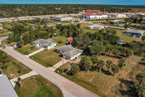 A home in PORT CHARLOTTE