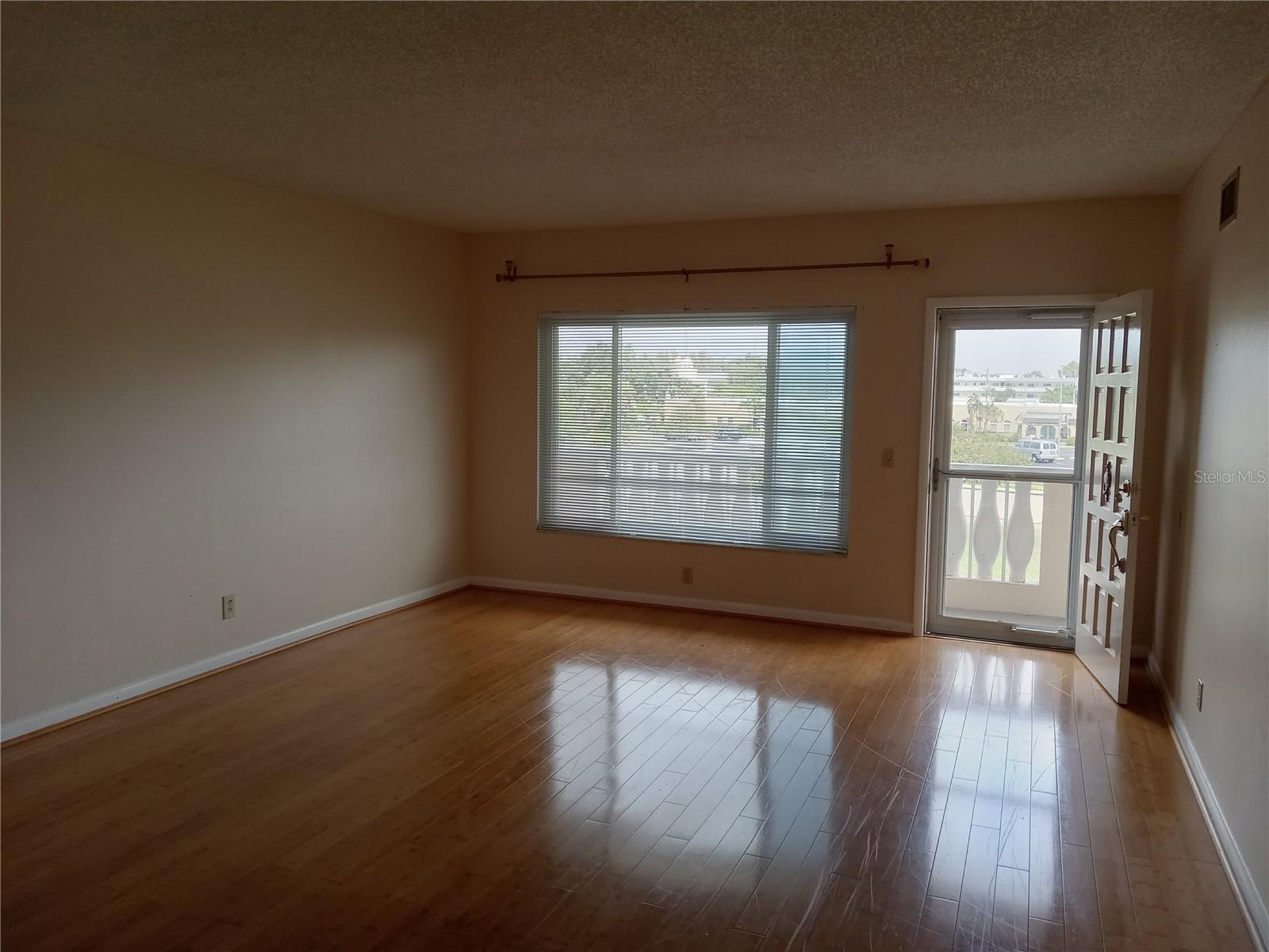 2284 PHILIPPINE DRIVE 73