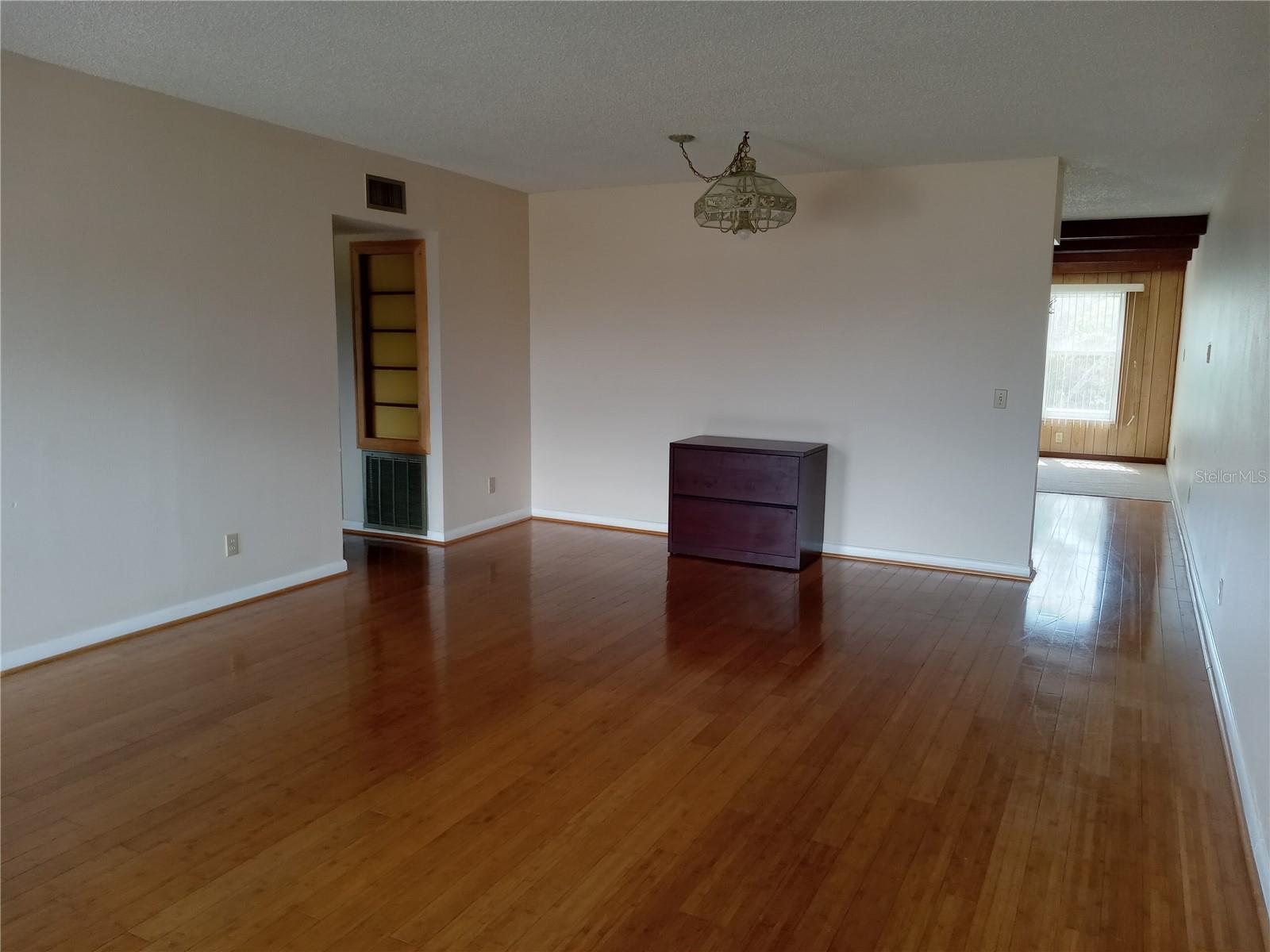 2284 PHILIPPINE DRIVE 73