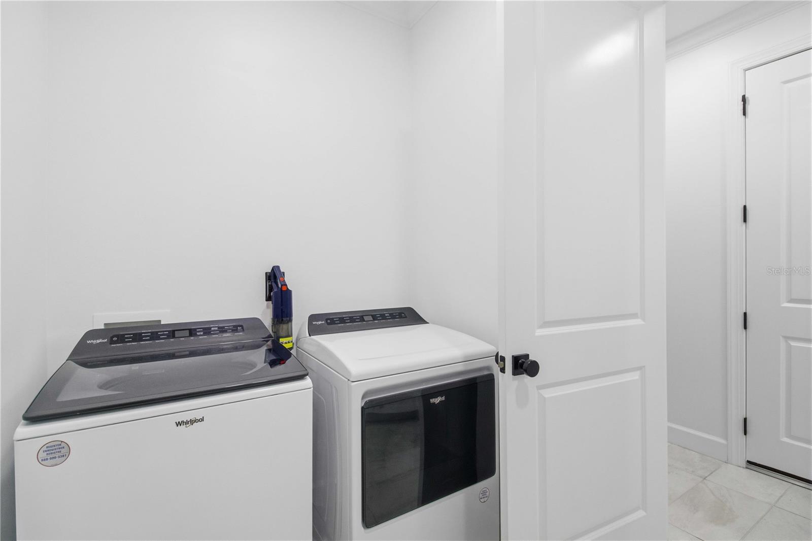 SAPPHIRE POINT PH IIIA - Residential