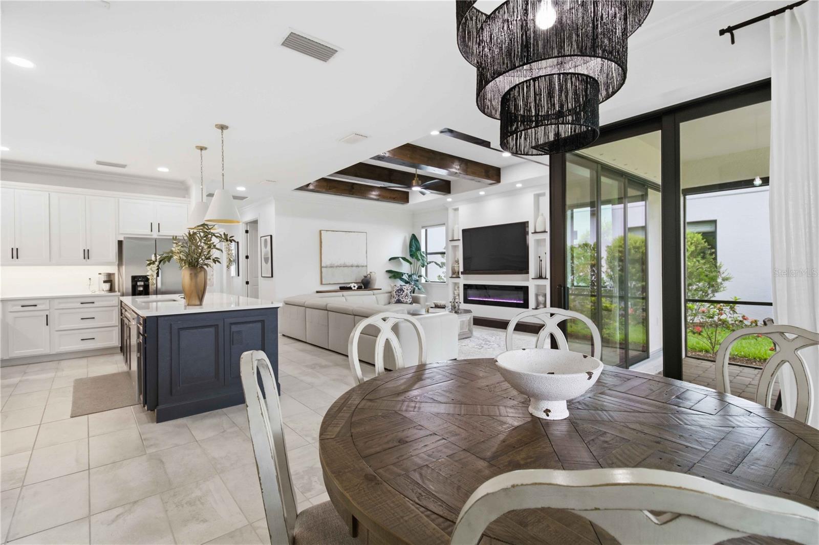 SAPPHIRE POINT PH IIIA - Residential