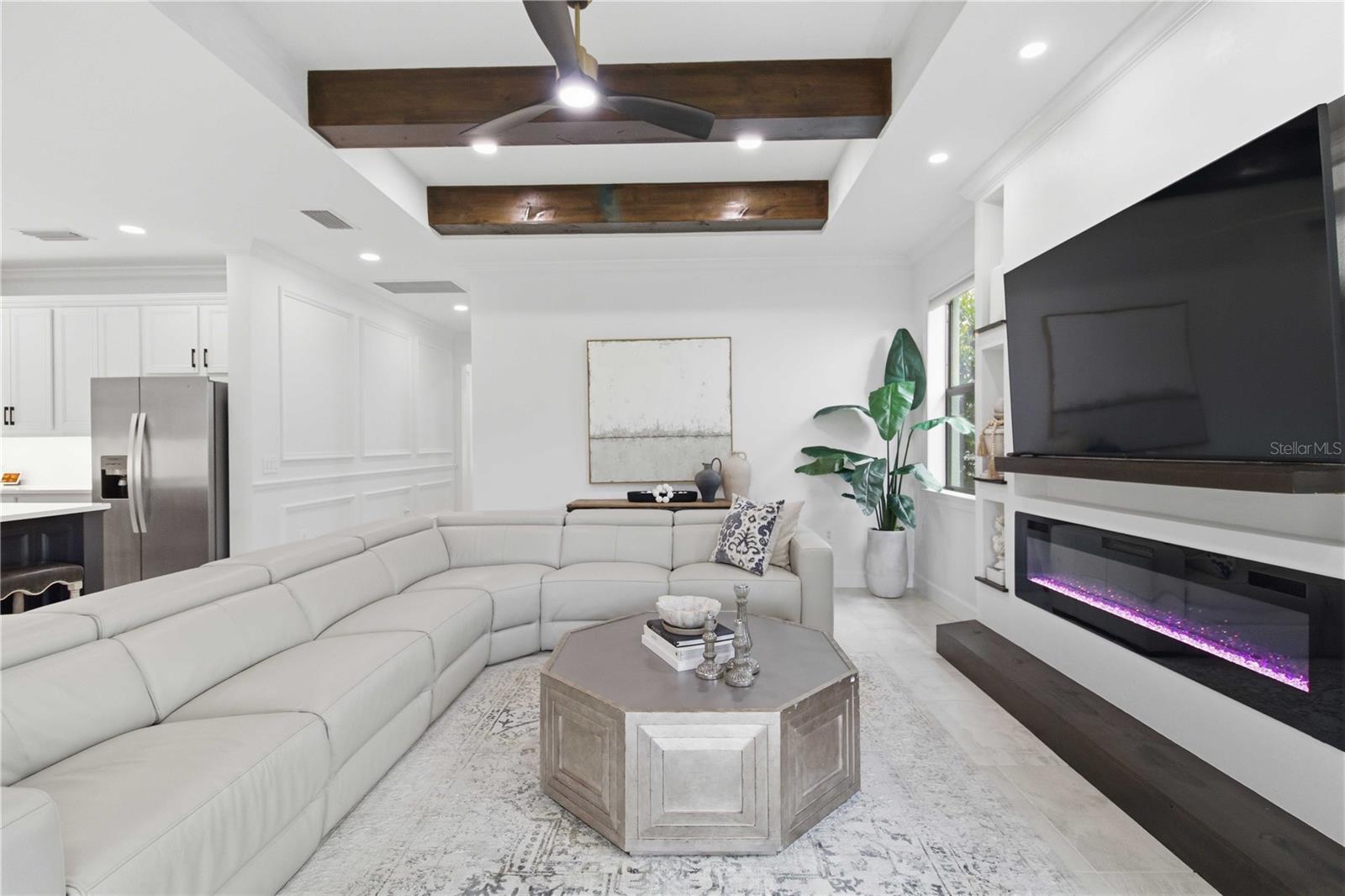 SAPPHIRE POINT PH IIIA - Residential
