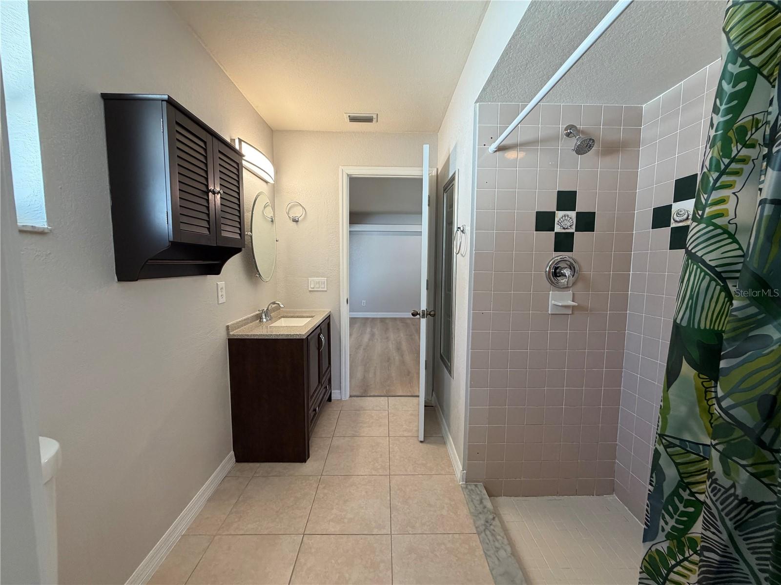 PORT CHARLOTTE - Residential Lease