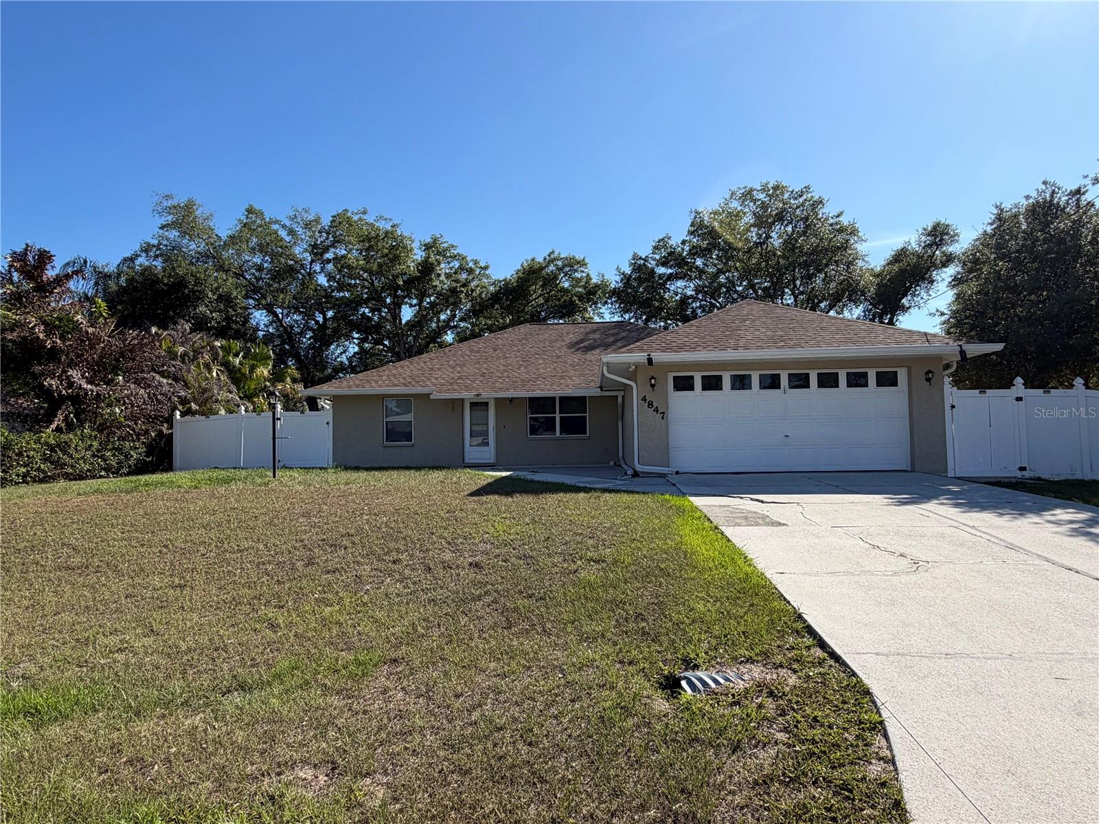PORT CHARLOTTE - Residential Lease