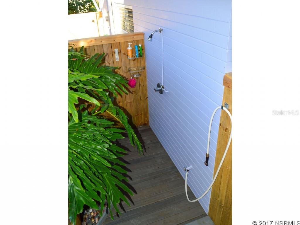 Detwilers N 650 Ft Lt 02 16 17 34 New Smyrna Beach - Residential Lease