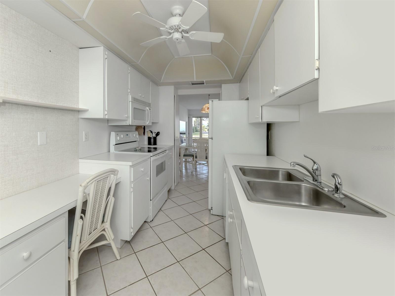 BAHIA VISTA GULF - Residential