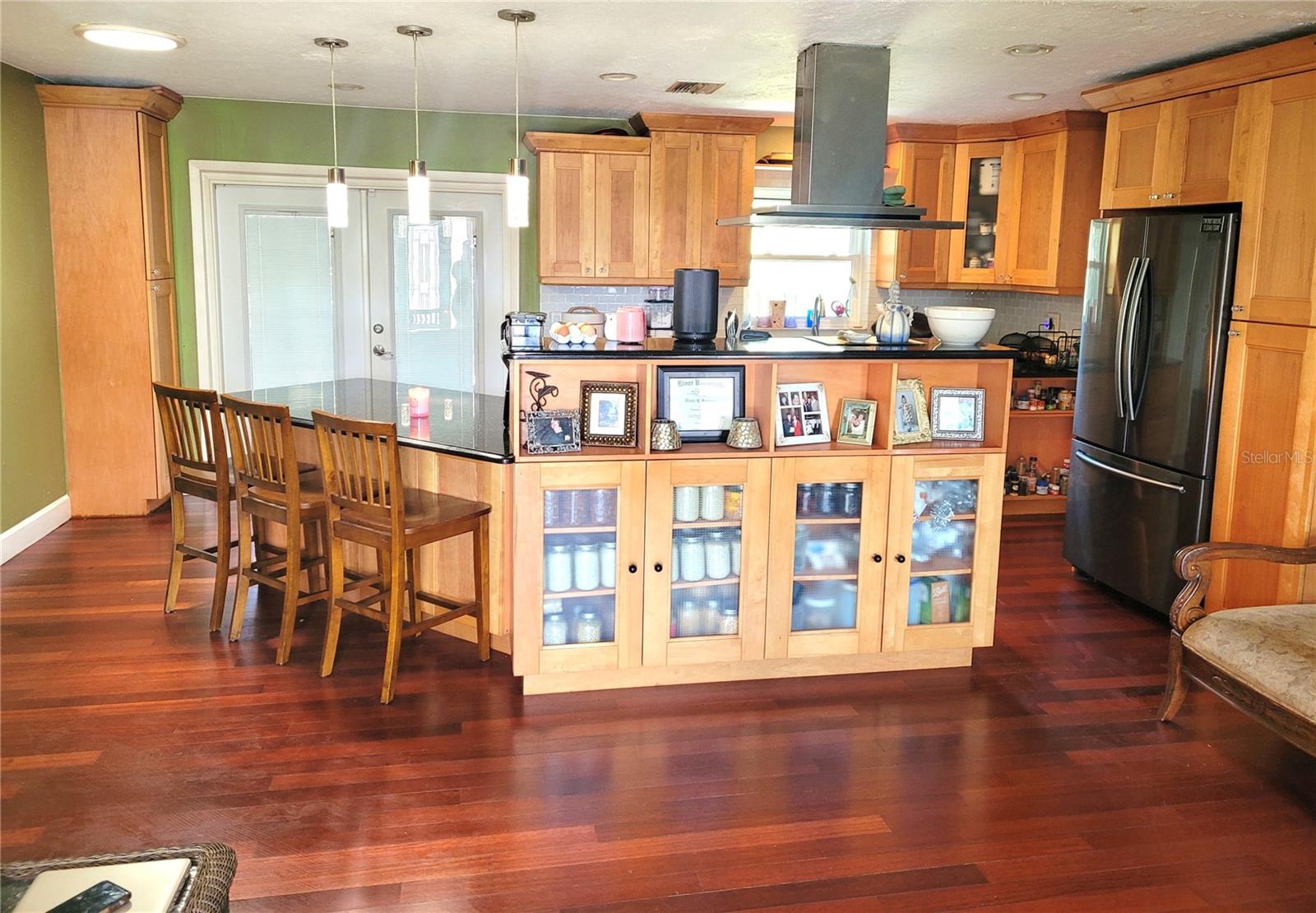 5203 PRESIDENTIAL STREET