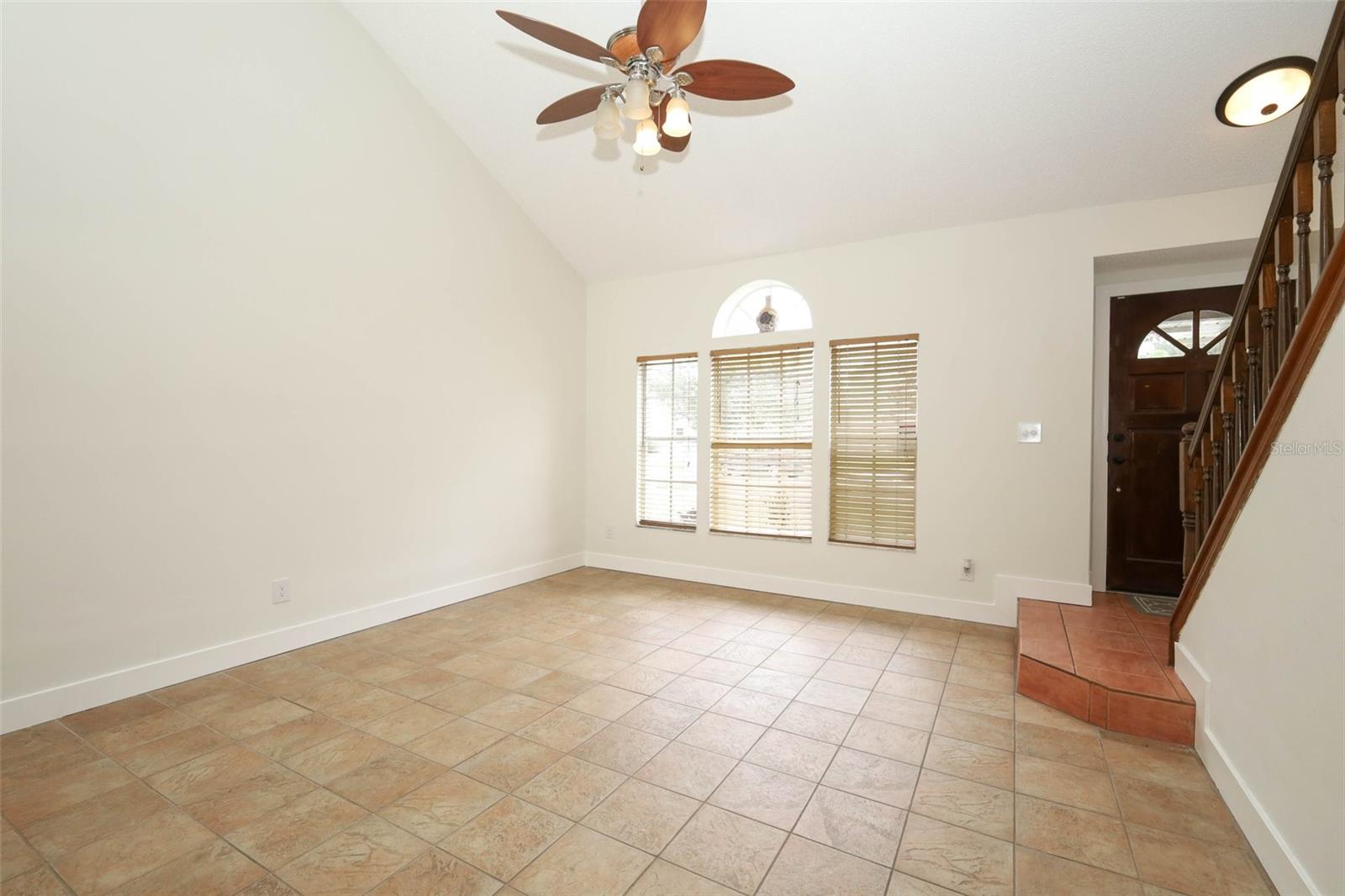 1093 KELLY CREEK CIRCLE