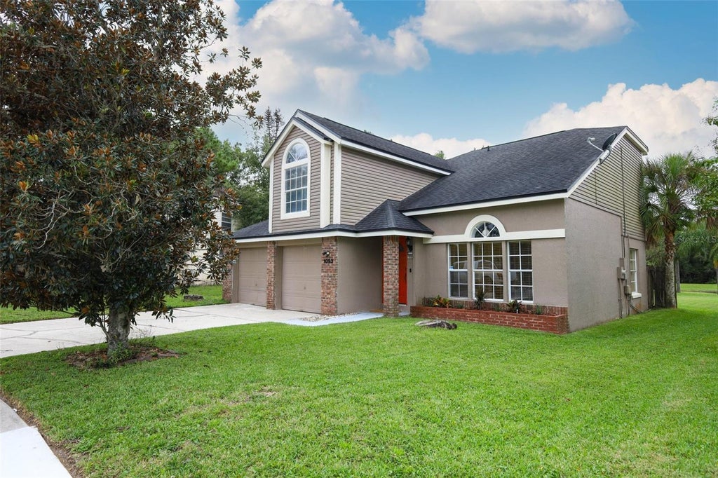 Photo of 1093 Kelly Creek Circle, Oviedo, FL 32765 (MLS # O6444117)