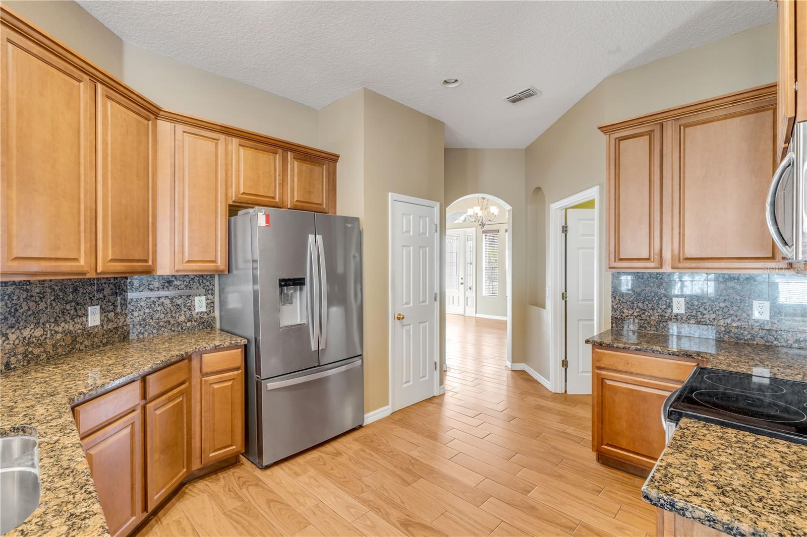 RIDGEWOOD CROSSING - Residential