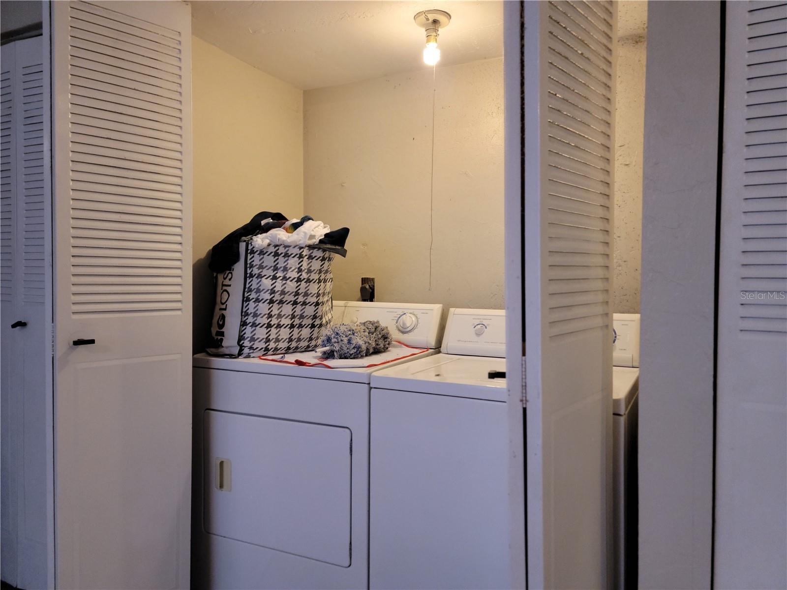 SOUTHFORK OAKS - Residential Lease