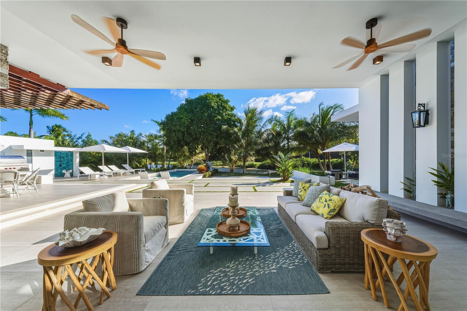 FOUR SEASONS RESORT AND RESIDENCES PUERTO RICO - Residential