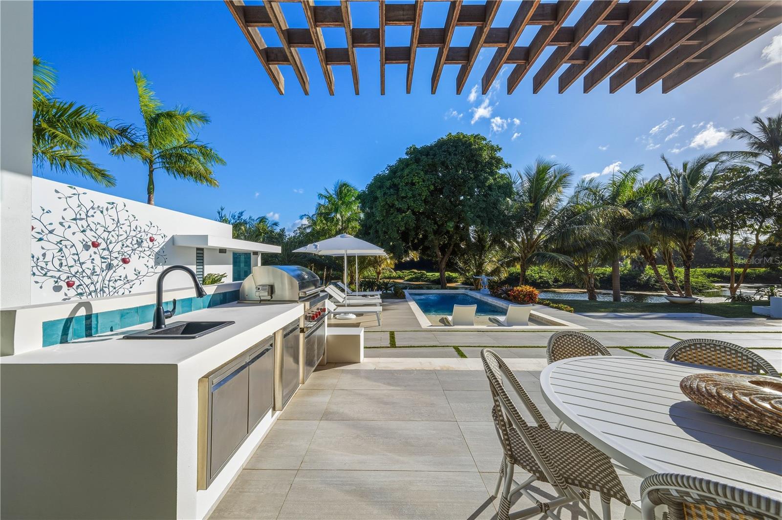 FOUR SEASONS RESORT AND RESIDENCES PUERTO RICO - Residential