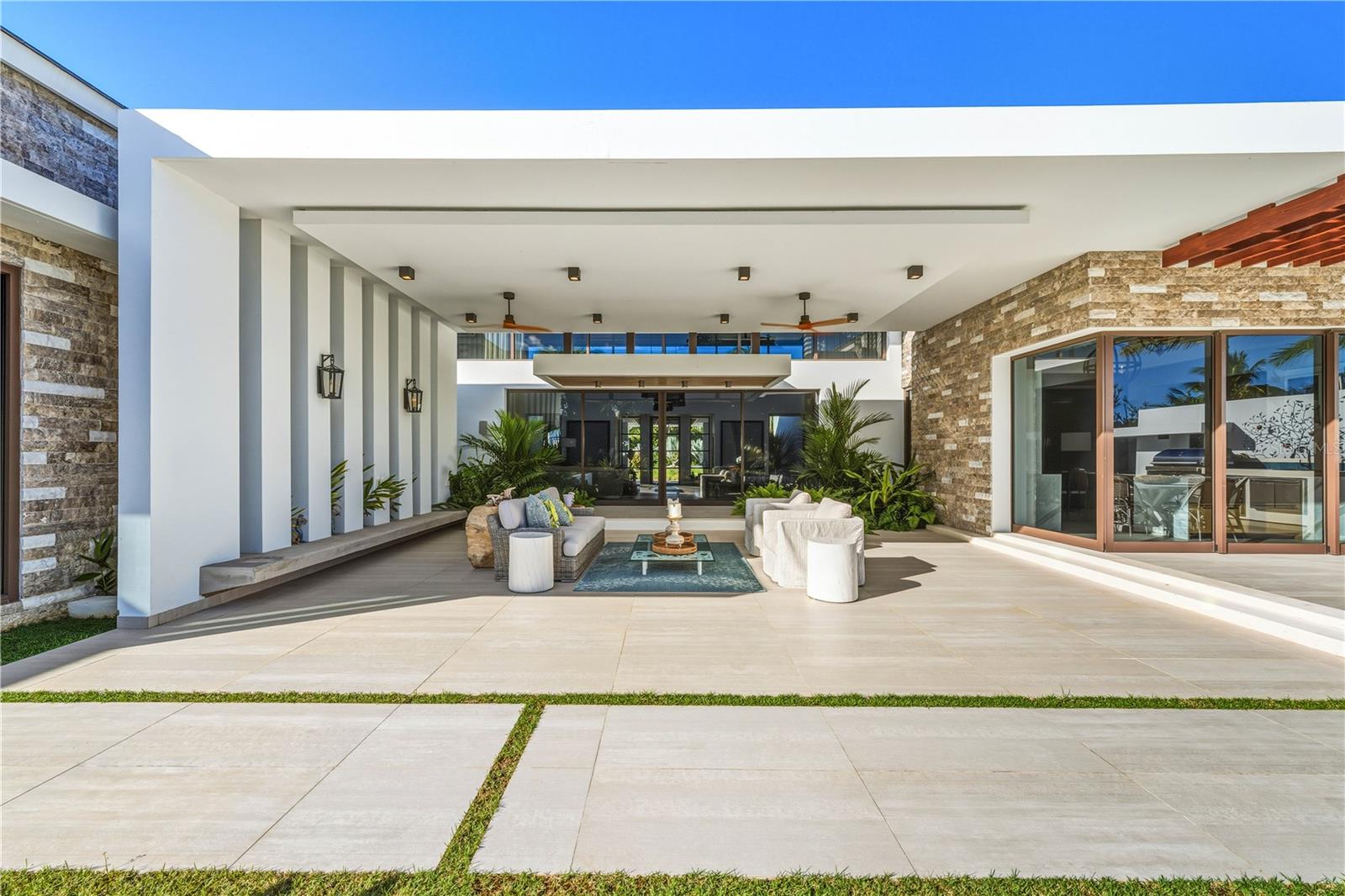 FOUR SEASONS RESORT AND RESIDENCES PUERTO RICO - Residential